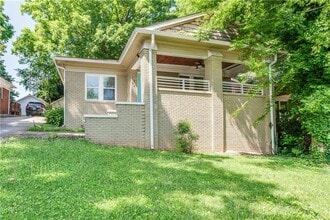 1158 Donnelly Ave SW in Atlanta, GA - Building Photo - Building Photo