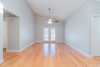 657 E Heather Dr in Bloomington, IN - Building Photo - Building Photo