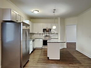 2615 Beal St in Snellville, GA - Foto de edificio - Building Photo