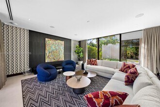 4585 Nautilus Dr in Miami Beach, FL - Building Photo - Building Photo