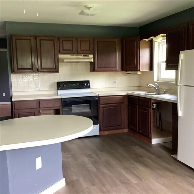 117 Wrench Ln in Bainbridge, NY - Building Photo - Building Photo