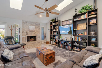 2328 W Nopal Ave in Mesa, AZ - Building Photo - Building Photo