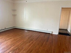 35 Washington Ave in Ronkonkoma, NY - Building Photo - Building Photo