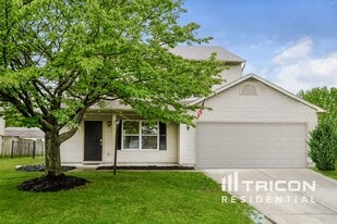 4066 Knollwood Ave in Franklin, IN - Building Photo