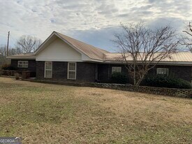 830 Antioch Rd in Cedartown, GA - Building Photo