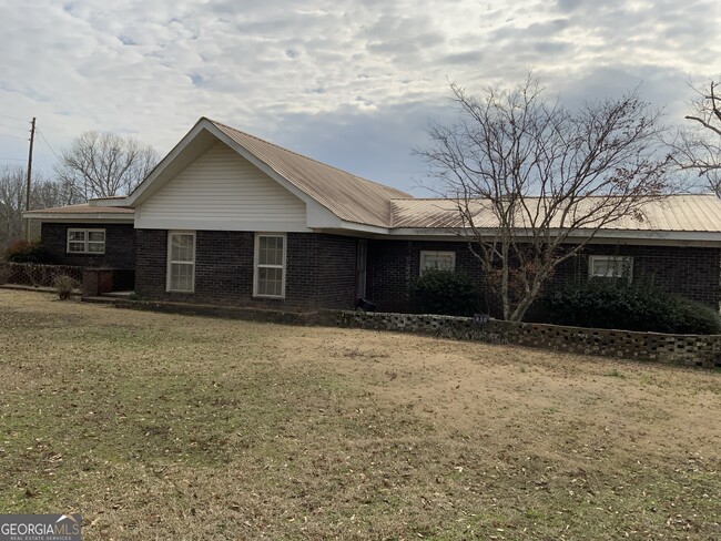 property at 830 Antioch Rd