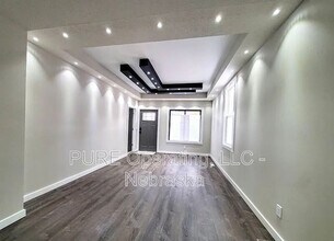 1402 Dorcas St in Omaha, NE - Foto de edificio - Building Photo