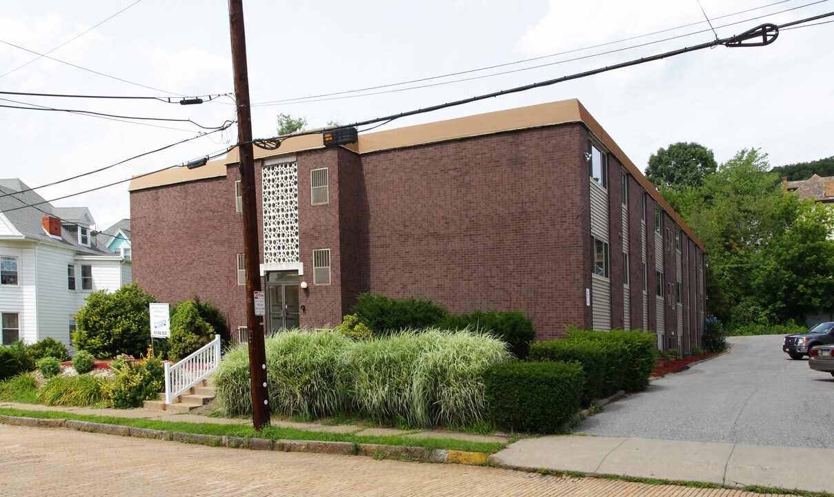 Dawson Terrace Apartments in Pittsburgh, PA - Building Photo