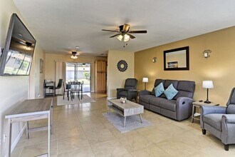 4120 SE 18th Pl in Cape Coral, FL - Building Photo - Building Photo