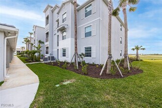 43977 Boardwalk Loop in Punta Gorda, FL - Building Photo - Building Photo