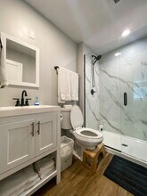 2715 NE Weidler St in Portland, OR - Foto de edificio - Building Photo