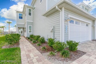 389 Marquesa Cir in Saint Johns, FL - Building Photo - Building Photo