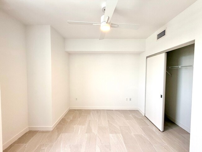 property at 1910 NW 1st Pl