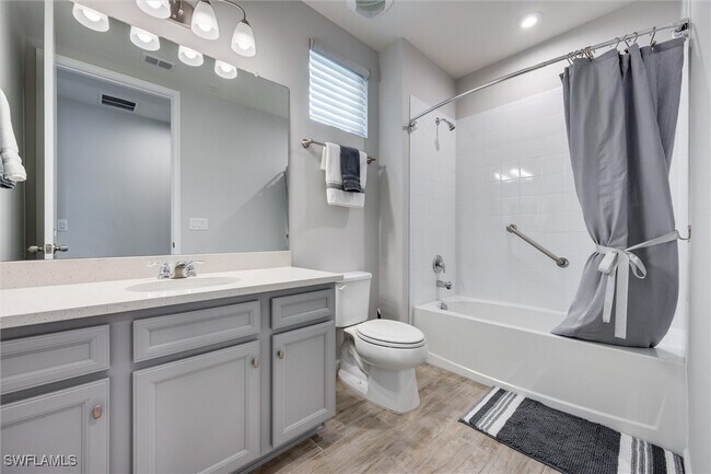 property at 4607 Arboretum Cir