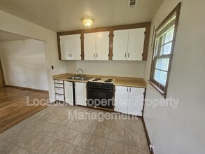 1824 Missouri St in Lawrence, KS - Building Photo - Building Photo