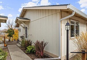 312 N 18th Ave in Yakima, WA - Building Photo