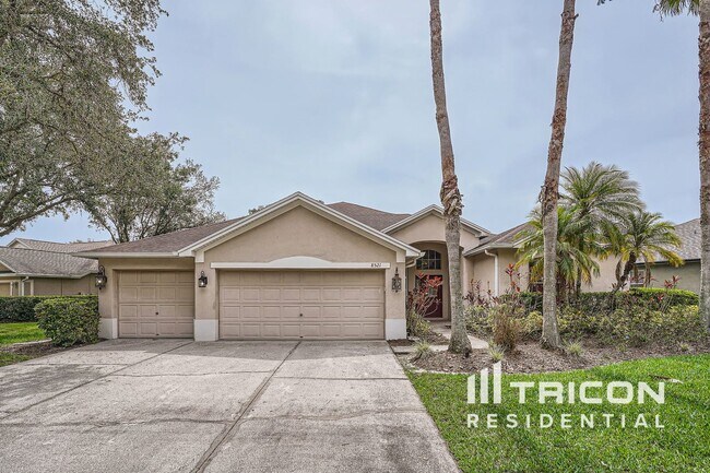 8521 Bramwell Way in Tampa, FL - Building Photo - Building Photo