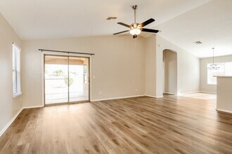 801 S 125th Ave in Avondale, AZ - Building Photo - Building Photo