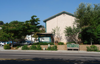 Windmill Senior Villas in Lakeside, CA - Building Photo - Building Photo