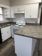 925 Greeley Ave in Salina, KS - Building Photo - Building Photo