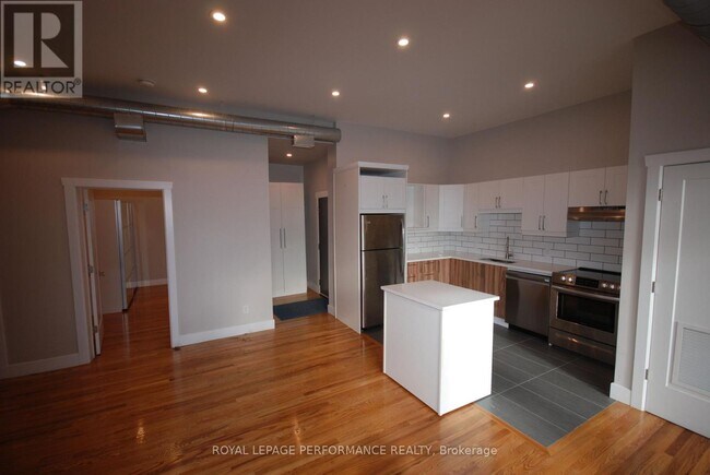 4 Range Rd in Ottawa, ON - Building Photo - Building Photo