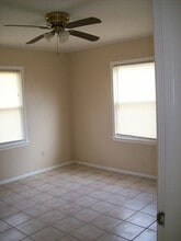 75 Baldwin Ln in Willingboro, NJ - Building Photo - Building Photo