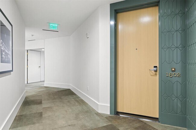 501 West Ave in Austin, TX - Building Photo - Building Photo
