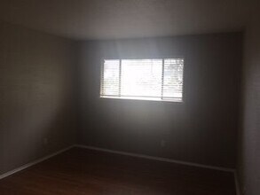 7012 N Holiday Dr in Galveston, TX - Building Photo - Building Photo