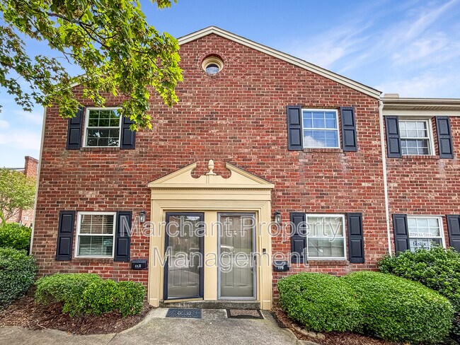 property at 2530 E North St