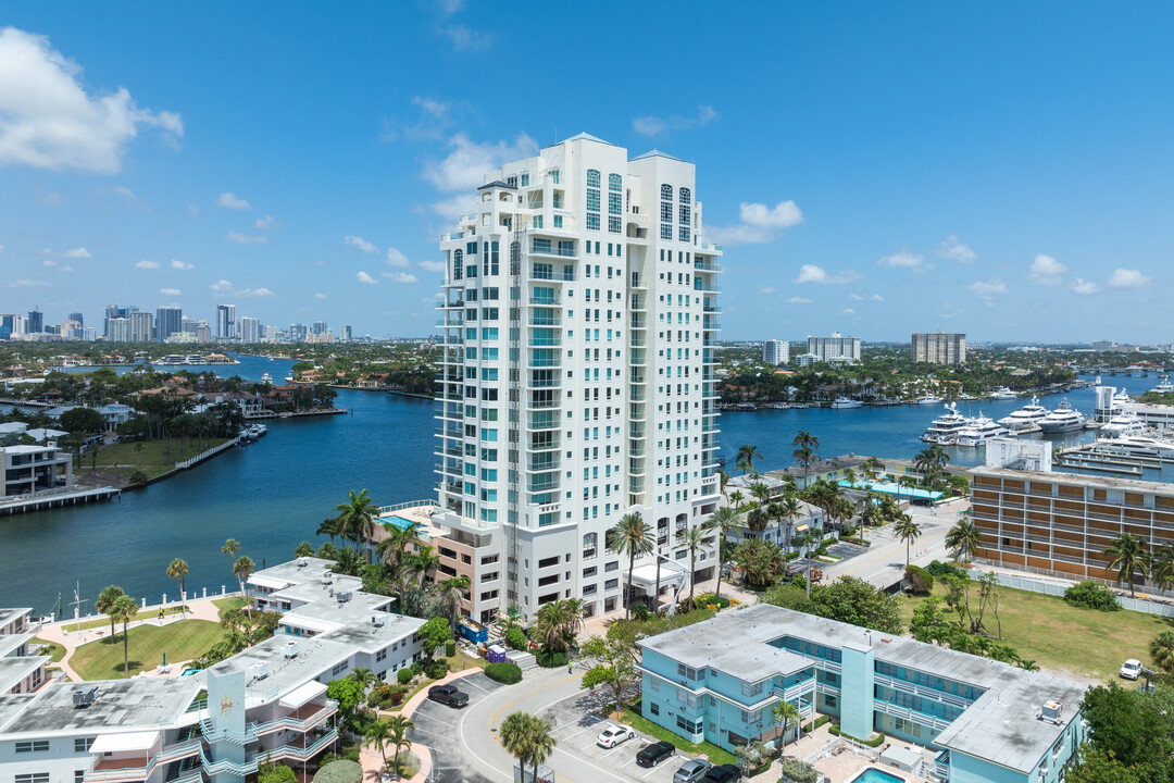 Harbourage Place Condominiums in Fort Lauderdale, FL - Building Photo