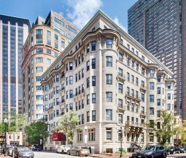 property at 8 Garrison St