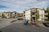 Town Square Manor Apartments in Anchorage, AK - Foto de edificio - Building Photo