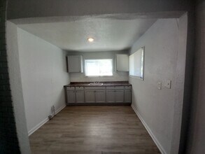 16006 E State Fair Ave in Detroit, MI - Building Photo - Building Photo