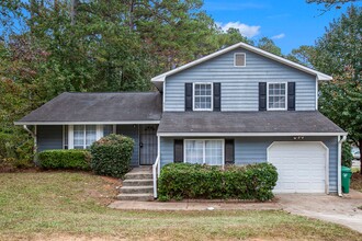 2122 Sara Ashley Way in Lithonia, GA - Building Photo - Building Photo