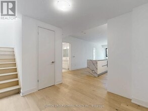 200 Keewatin Ave in Toronto, ON - Building Photo - Building Photo