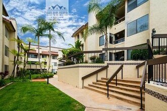 6757 Friars Rd in San Diego, CA - Building Photo - Building Photo
