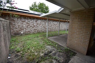 4603 Meadowood Dr in Baytown, TX - Building Photo - Building Photo