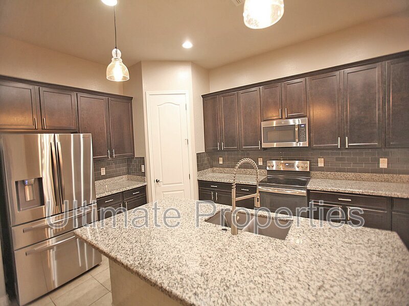 8548 W Midway Ave in Glendale, AZ - Building Photo