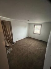 31 Bossi Ave in Randolph, MA - Foto de edificio - Building Photo