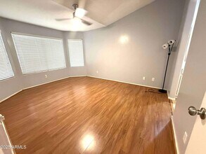 8520 W Palm Ln in Phoenix, AZ - Building Photo - Building Photo