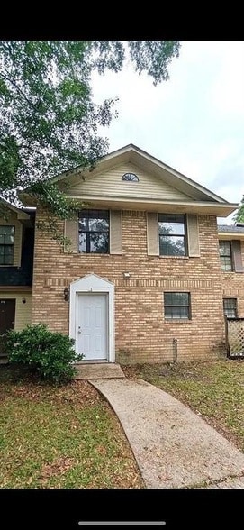 property at 515 N Buchanan St
