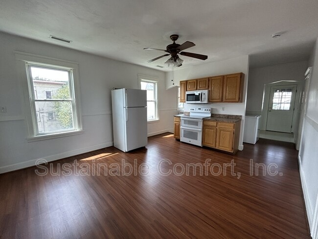 property at 3 Imperial Pl