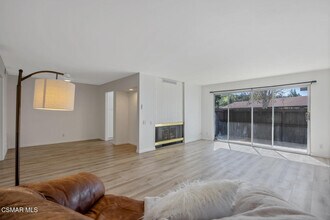 31555 Lindero Canyon Rd in Westlake Village, CA - Building Photo - Building Photo