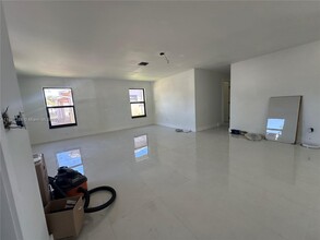 7480 Johnson St in Hollywood, FL - Building Photo - Building Photo