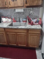 22 Bedford Terrace in Irvington, NJ - Building Photo