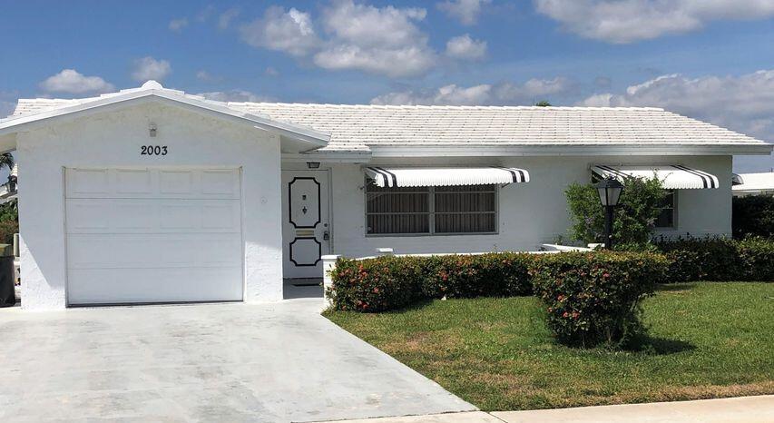 2003 SW 18th St in Boynton Beach, FL - Building Photo