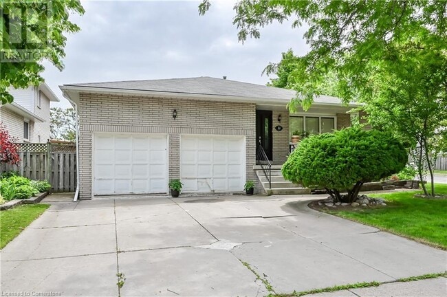 property at 30 Goldcrest Dr
