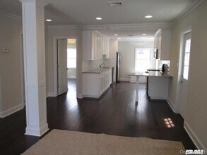 76 Oregon St in Long Beach, NY - Building Photo - Building Photo