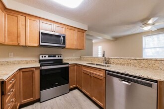 638 W Central Ave in Winter Haven, FL - Building Photo - Building Photo