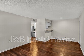 10825 Key Haven Blvd in Jacksonville, FL - Building Photo - Building Photo